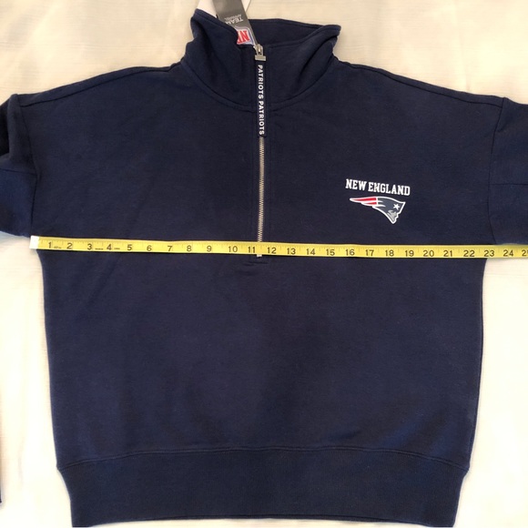 Navy NFL Team Apparel New England Patriots Half-Zip Pullover Sweatshirt, M/M - Picture 3 of 12